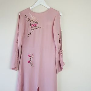 Topshop | Tokyo Embroidered Midi Dress
